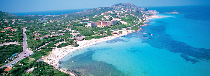 A 650 metri dalla spiaggia