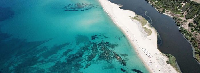 A 400 metri dalla spiaggia