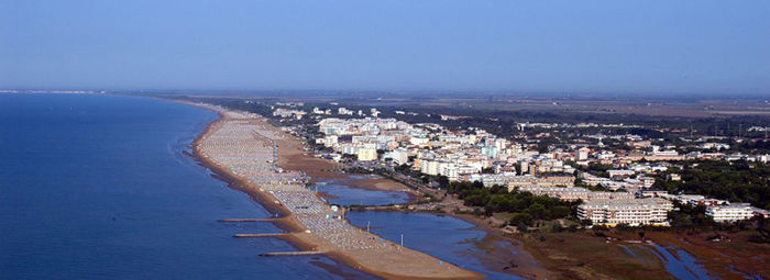 Miniclub incluso, direttamente sul mare