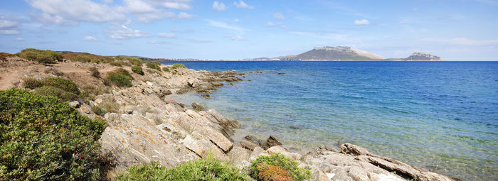 Nell'incantevole Baia di Sos Aranzos