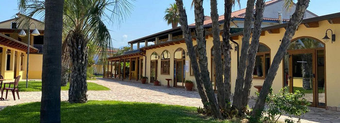 PENSIONE COMPLETA - CAMERE STANDARD - MONO E BILO