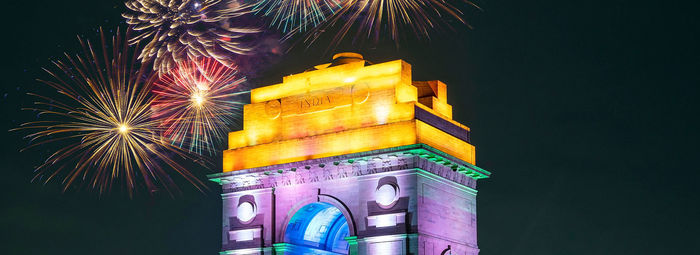 Accendi il nuovo anno con i colori dell’India