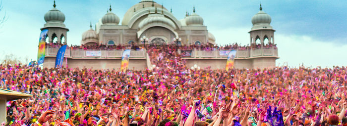 Tra colori, tradizioni e spiritualità