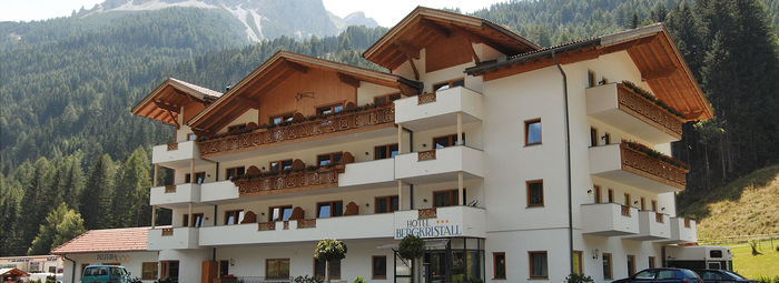 HOTEL BERGKRISTALL  - Colle Isarco (BZ) Nella natura incontaminata della Val di Fleres
