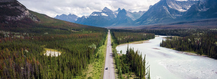 Ovest canadese iconico: tra parchi, laghi, balene e città