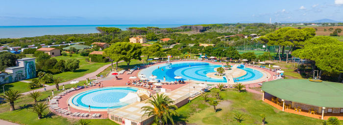Parco piscine con giochi d'acqua
