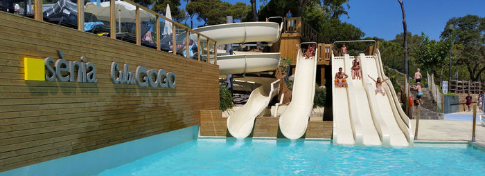 CAMPING SÈNIA CALA GOGO INTERNACIONAL  - calonge (Catalogna - Spagna) Camping con 10 piscine e 9 scivoli acquatici