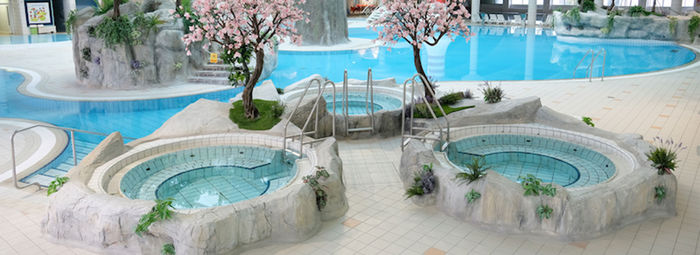 Piscine termali di 10.000 mq e attrazioni acquatiche