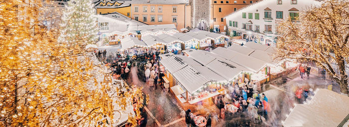 Immerso in un paesaggio alpino autentico
