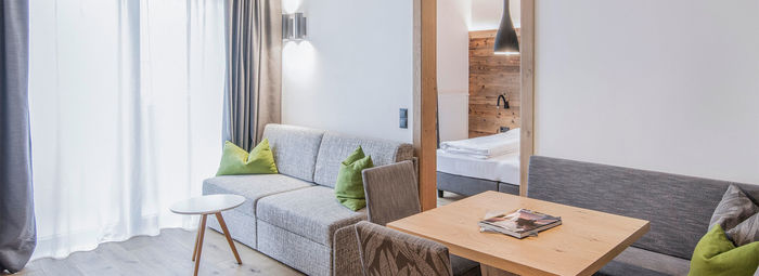 Immerso in un paesaggio alpino autentico