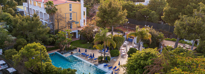 Oasi di benessere con spiaggia privata