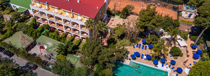 Oasi di benessere con spiaggia privata