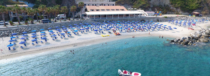 A misura di famiglia, sulla Costa degli Dei