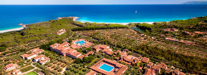 Immerso nel verde, sul Golfo di Orosei