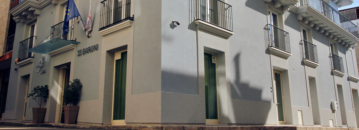 Posizione centrale, vicino al mare