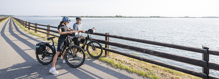 Lungo la costa adriatica tra Italia e Croazia