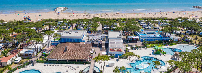 Area wellness di 1.840 mq e parco acquatico di 3.200 mq