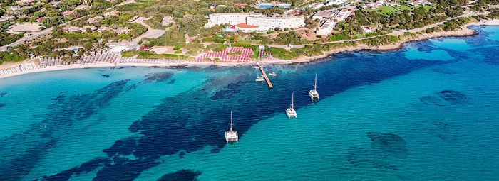A 200 metri dalla spiaggia 