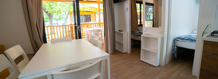 Affacciato sul Lago di Garda, a 1 km da Gardaland