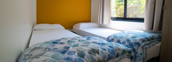 Affacciato sul Lago di Garda, a 1 km da Gardaland