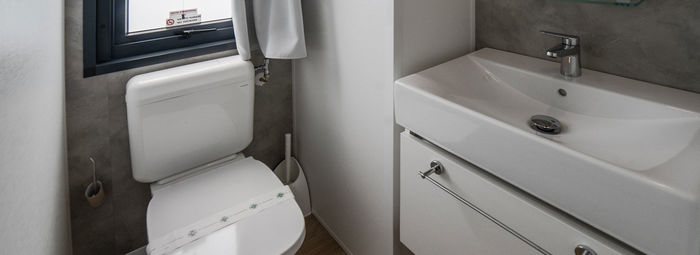 Affacciato sul Lago di Garda, a 1 km da Gardaland