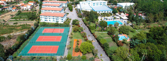 A 300 metri dalla spiaggia