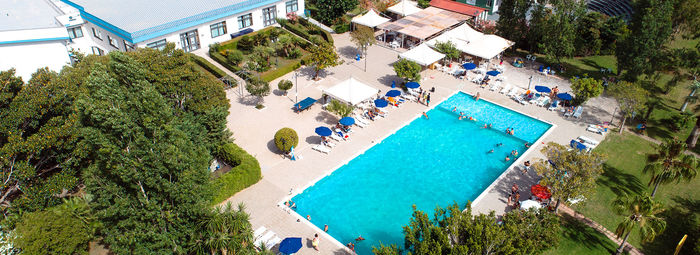 A 300 metri dalla spiaggia