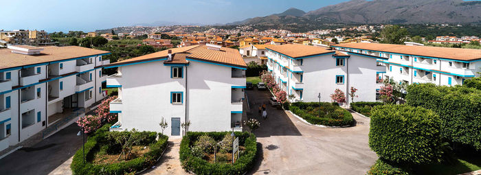 A 300 metri dalla spiaggia