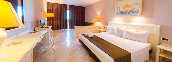 Sulla lunga spiaggia di sabbia finissima