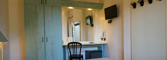 Costa Smeralda low budget