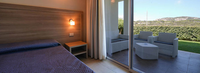 Costa Smeralda low budget