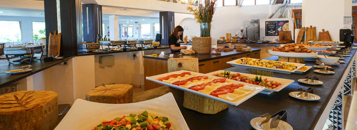 Costa Smeralda low budget