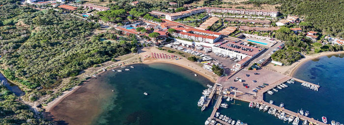 Costa Smeralda low budget