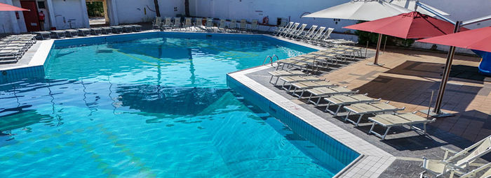 Costa Smeralda low budget