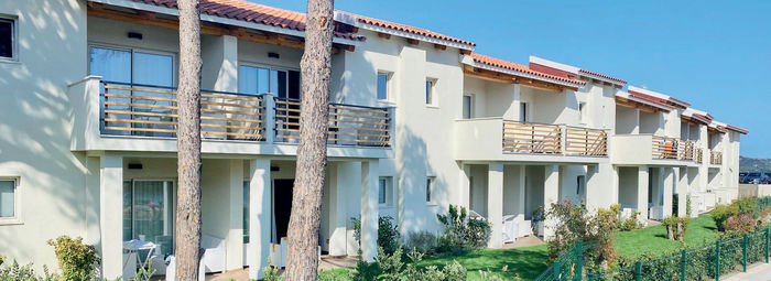 Costa Smeralda low budget