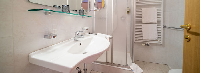 Sci e wellness a 100 metri dal Lago di Valdaora