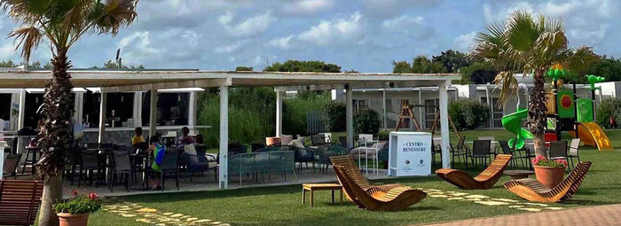 A 200 metri dalla spiaggia