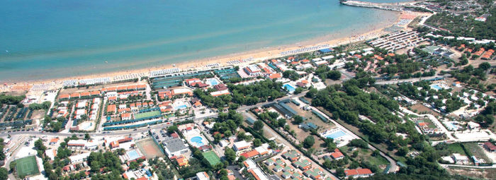 A 200 metri dalla spiaggia