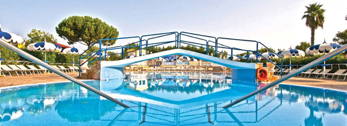 A 200 metri dalla spiaggia