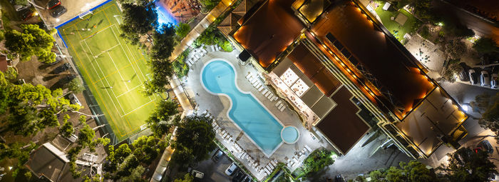 A 150 metri dalla spiaggia