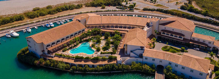 Spiaggia privata a 300 metri