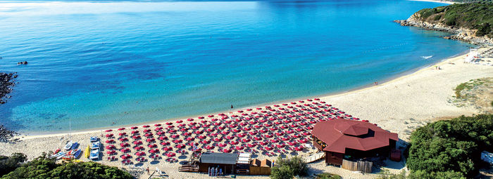 A 400 metri dalla spiaggia