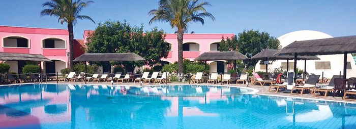 A 400 metri dalla spiaggia