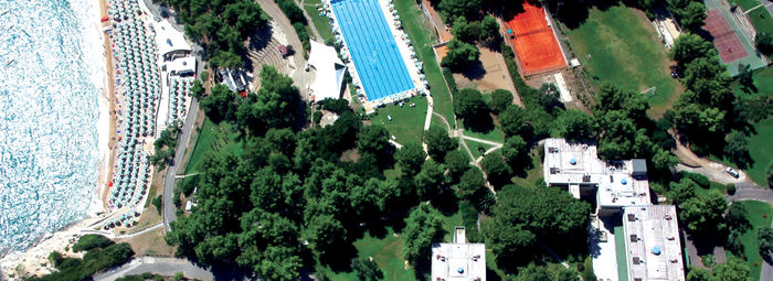 Nel cuore del Gargano, sul mare smeraldino