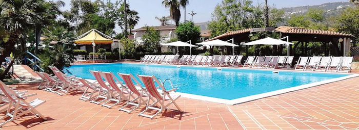 Affacciato sulla Costa degli Dei