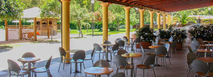 Affacciato sul Mar Ionio