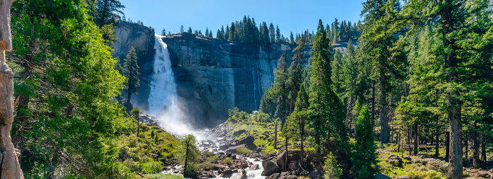 Dalle luci di Hollywood e Las Vegas ai silenzi dei Parchi Nazionali