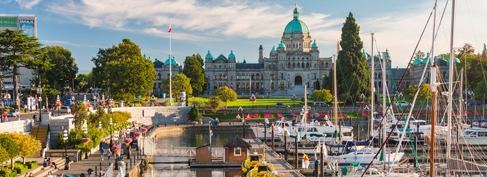Ovest canadese iconico: tra parchi, laghi, balene e città