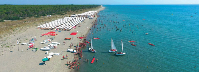 A 700 metri dalla spiaggia