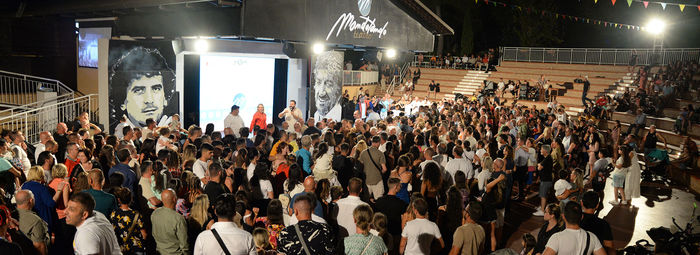 A 700 metri dalla spiaggia